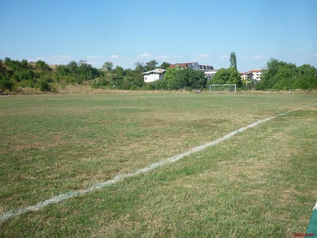 стадион Иваняне