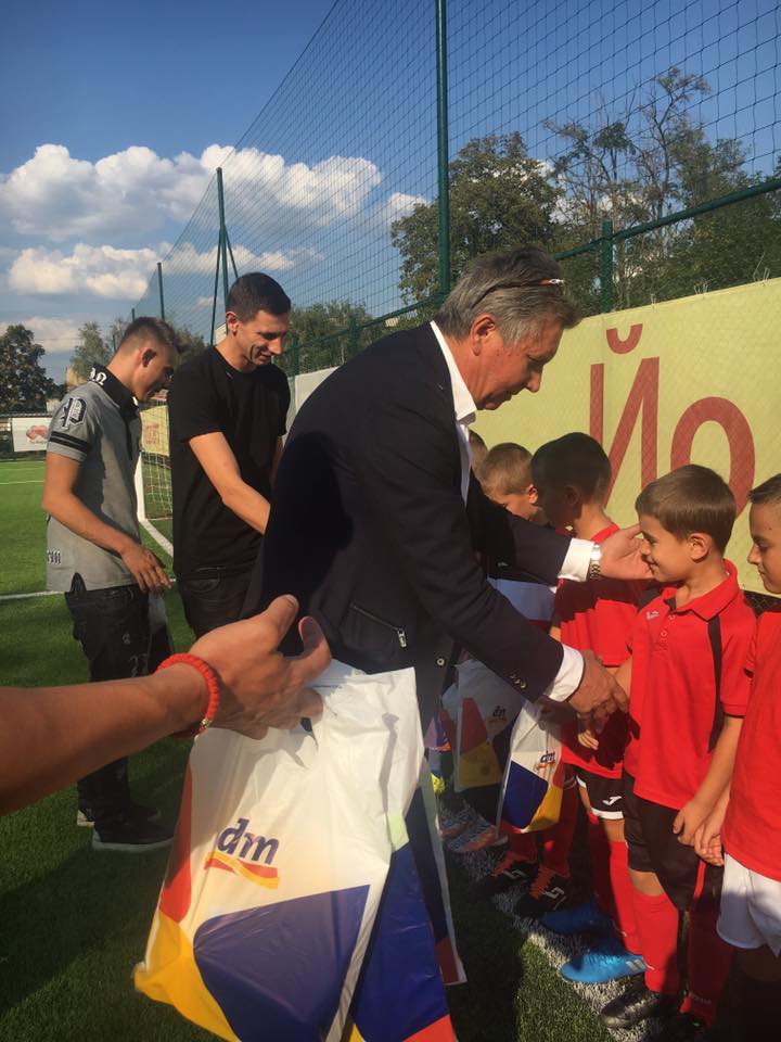 dm 14291681 1114980958587254 3570185490586170688 n